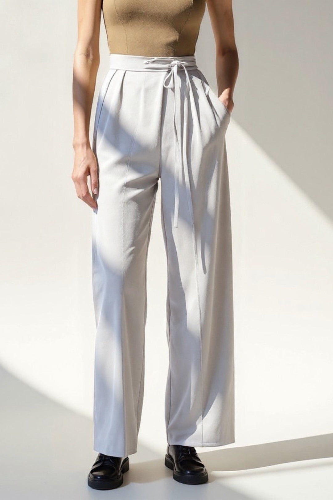 Liv | Elegante broek met hoge taille en riem