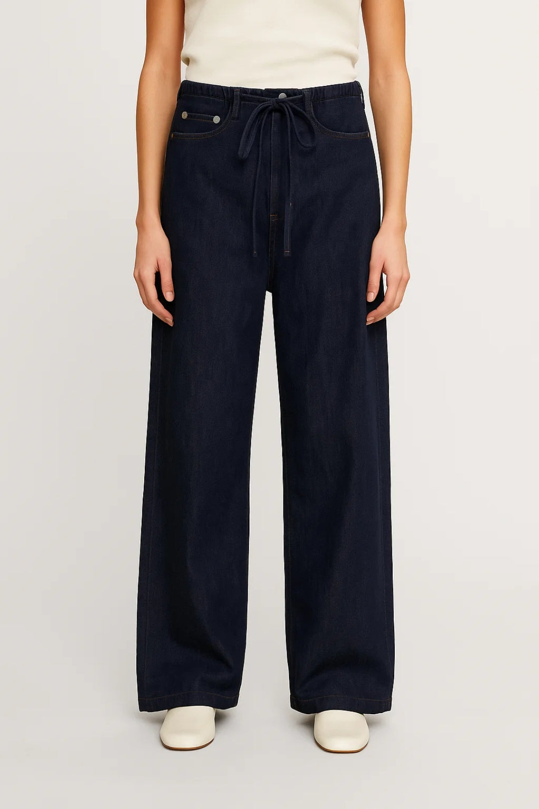 Amara | Denim broek met wijde pijpen en trekkoord