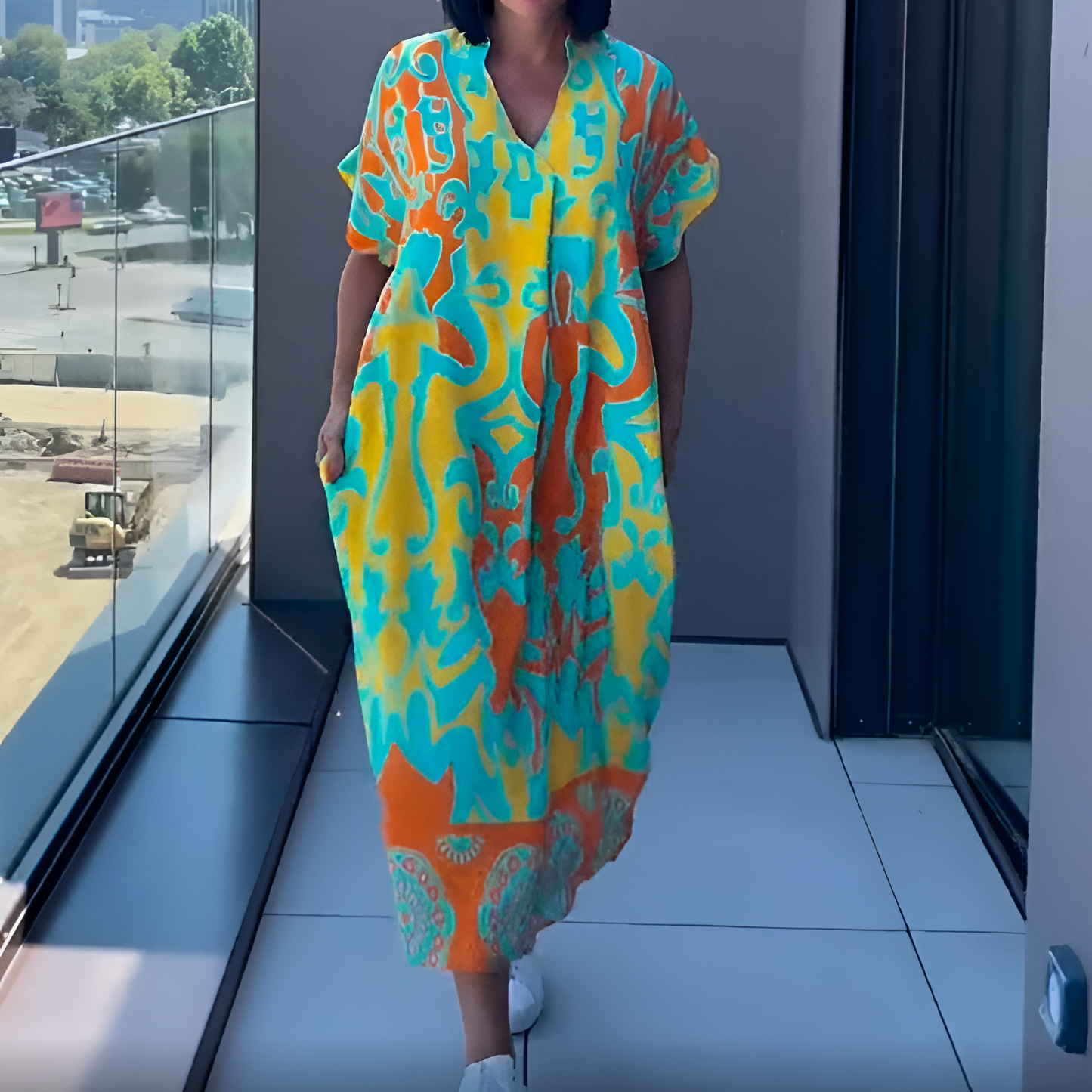 Lysoria™ | Elegante V-hals jurk met stijlvolle print